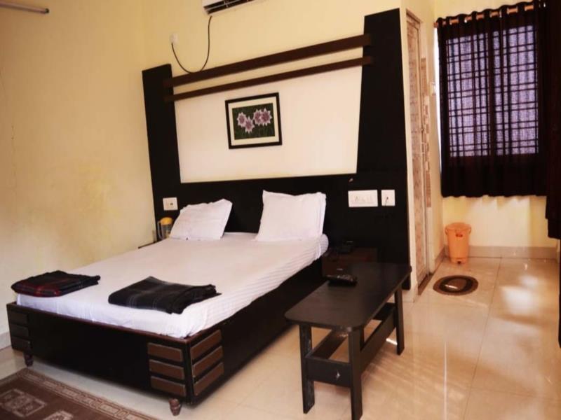 Taj Palace Hotel Bhubaneswar Exterior photo